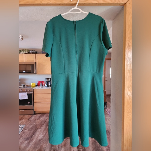 Hot Topic Lace Collar Dress - Picture 2 of 4